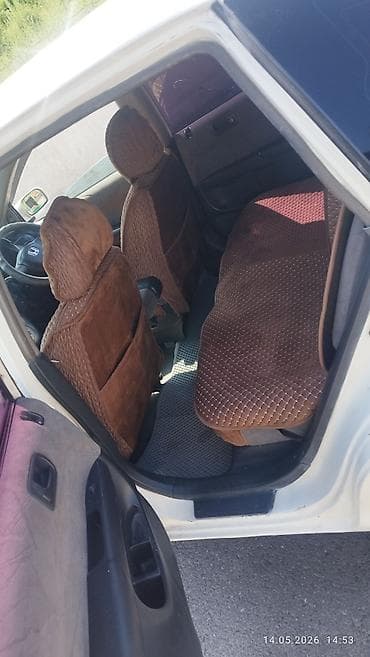 Honda Civic: 2000 г., 1.5 л, Вариатор, Бензин, Хэтчбэк — 8