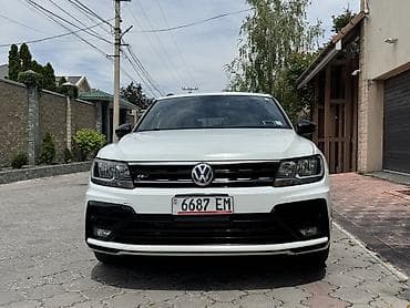 Volkswagen Tiguan: 2020 г., 2 л, Бензин, Кроссовер — 3