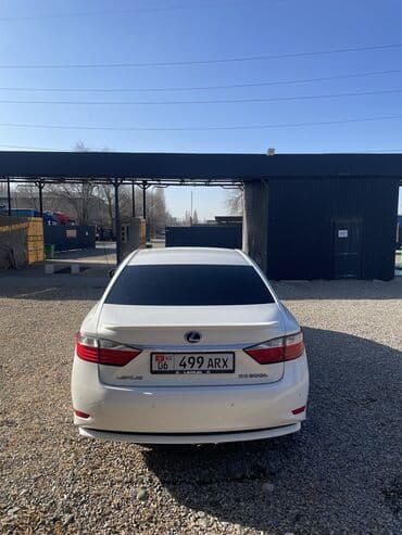 купить тойоту альфард в рассрочку в бишкеке: Lexus ES: 2015 г., 2.5 л, Автомат, Гибрид, Седан — 4