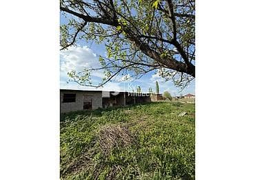 Дома: Продается Дом с землей на 7 соток 3-комнатный дом 🏠 📍Адрес: Кызыл-Туу — 5
