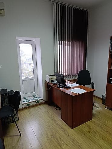 rent: Аренда офисов, 18 м², В административном здании, 1 линия — 9