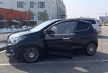 black edition: Chevrolet Spark: 2016 г., 1 л, Автомат, Бензин, Хэтчбэк — 2