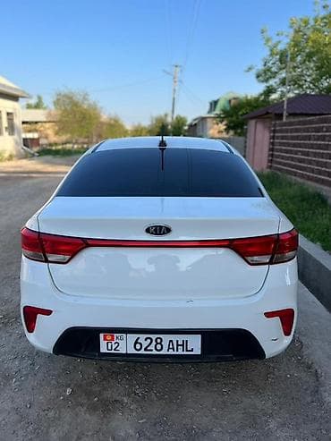 fh 500: Kia Rio: 2018 г., 1.4 л, Автомат, Бензин, Седан — 5