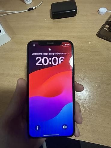 iphon 15 pro: IPhone 11 Pro, Б/у, 256 ГБ, Золотой, Зарядное устройство, Защитное стекло, Кабель, 83 % — 2