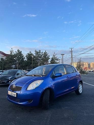 Транспорт: Toyota Yaris: 2007 г., 1.3 л, Робот, Бензин, Хэтчбэк — 1
