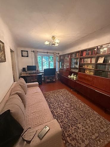 9 хутор бишкек: 3 комнаты, 54 м², 1 этаж, Старый ремонт — 1