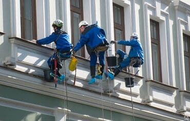 клининговая компания по уборке подъездов: Уборка территории, Уборка снега, Уборка двора и сада, Мойка фасада — 1