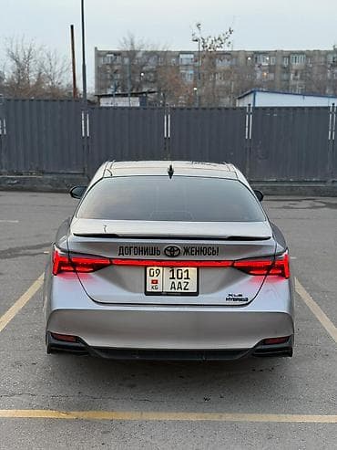 toyota hilux 2016: Toyota Avalon: 2021 г., 2.5 л, Гибрид, Седан — 6