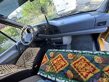 спринтир грузовой: Грузовик, Mercedes-Benz, Дубль, 3 т, Б/у — 3