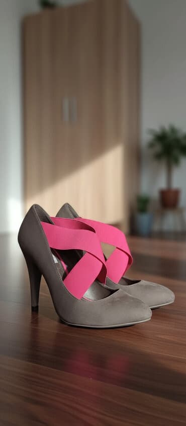 дождевик для обуви: Ботинки, 36, Zara, Новый, цвет - Коричневый, Самовывоз, Бесплатная доставка — 1