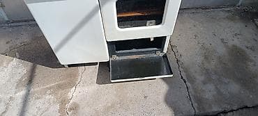 лист для выпечки: Газовая плита в отличном состоянии Особенности: - 3 газовые конфорки — 6