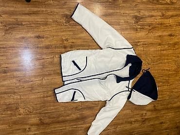 нужны вещи: Фирменная стильная качественная Ветровка Blanche Porte Материал очень — 2