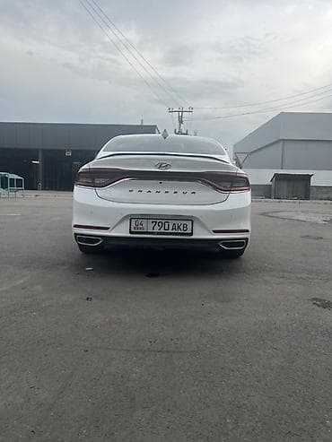 genesis g90: Hyundai Grandeur: 2017 г., 3 л, Автомат, Газ, Седан — 4
