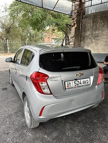 wuling mini ev: Chevrolet Spark: 2017 г., 1 л, Вариатор, Бензин, Хэтчбэк — 3