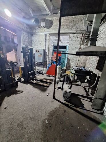 продажа участки и домов бишкек: 56 соток Продаю в г Кара - Балте участок со складскими помещениями по — 13