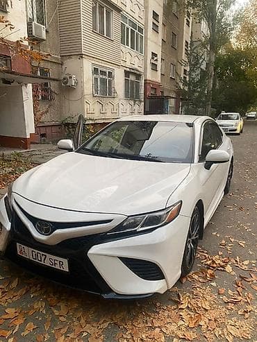 Toyota: Toyota Camry: 2018 г., 2.5 л, Автомат, Бензин, Седан — 4