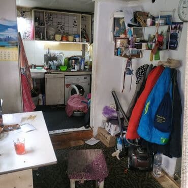 полдома куплю: Үйдүн жарымы, 35 кв. м, 2 бөлмө, Риелтор, Эски ремонт — 2