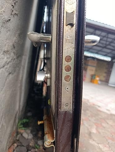 Распашные ворота: Металлические распашные ворота с калиткой - Конструкция — 5