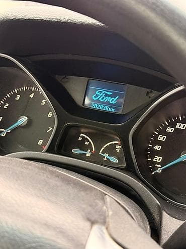 авто форд: Ford Focus: 2011 г., 1.6 л, Механика, Бензин, Седан — 9