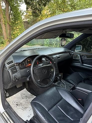 Mercedes-Benz E-Class: 1998 г., 4.3 л, Автомат, Бензин, Седан — 8