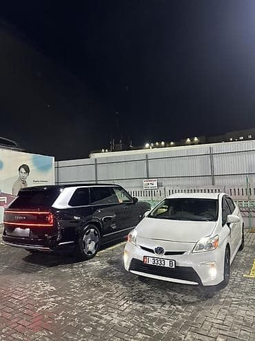 двигатель поло: Toyota Prius: 2014 г., 1.8 л, Вариатор, Гибрид, Хэтчбэк — 8