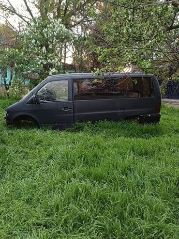 средний кузов двух скат: Минивэн кузовной части на базе легкового фургона/вэна черного — 1