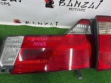 Автозапчасти: Задний правый стоп-сигнал Toyota 2003 г., Б/у, Оригинал, Япония — 2