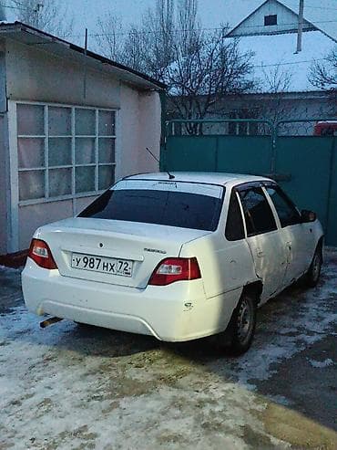 дайвоо нубира: Daewoo Nexia: 2010 г., Седан — 4