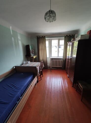 срочно продаётся 1 комнатная квартира в районе шлагбаум по улице кенсуйская 17 пересекает интергельпо: 2 комнаты, 44 м², Хрущевка, 2 этаж, Старый ремонт — 5