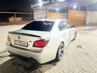 wuling mini ev: BMW 5 series: 2005 г., Автомат, Дизель, Седан — 1