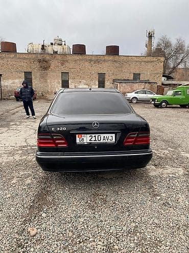 деловое авто: Mercedes-Benz E-Class: 2000 г., Седан — 9