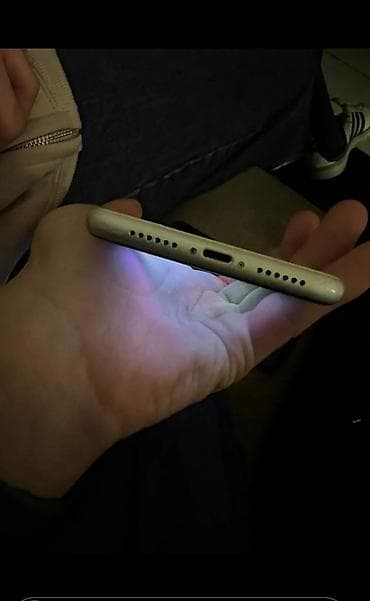 apple: IPhone Xr, Б/у, 64 ГБ, Белый — 5