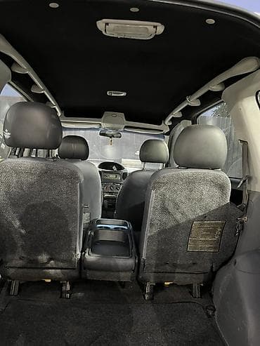 Toyota Verso: 2000 г., Механика, Бензин — 6