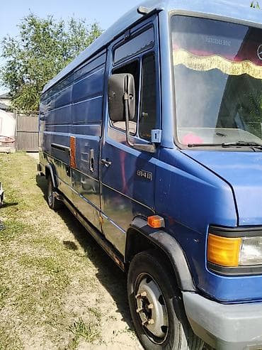 Транспорт: Грузовой фургон Mercedes‑Benz 814D (длинная база) - Кузов — 2