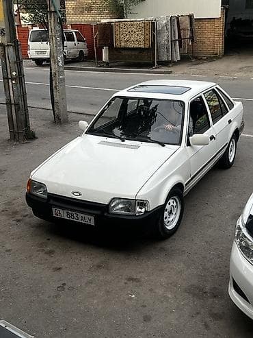 авто б: Ford Escort: 1988 г., 1.4 л, Ручные, Бензин, Хэтчбэк — 1