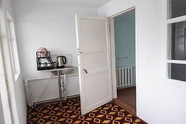 сдаю длм: 30 м², 2 комнаты, Балкон застеклен, Забор, огорожен — 3