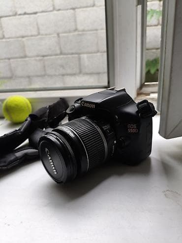scher khan: Зеркальная камера Canon EOS 550D с объективом Canon EF‑S 18–55mm IS в — 1