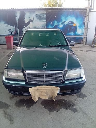 2 8: Mercedes-Benz 220: 1995 г. — 1