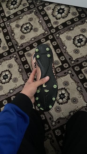 кедра футбол: Футбольные бутсы Nike Hypervenom для натурального газона (FG) - — 4