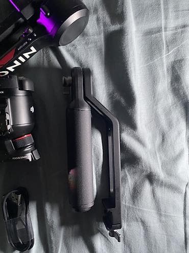 стедикам электронный: DJI RS 4 Combo — профессиональный трёхосевой стабилизатор для — 10
