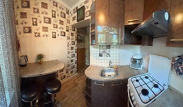 red centr: 2 комнаты, 42 м², Хрущевка, 3 этаж, Косметический ремонт — 9