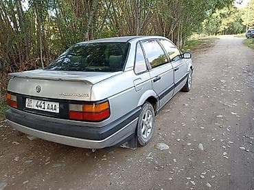 plug in: Volkswagen Passat: 1988 г., 1.8 л, Ручные, Бензин, Седан — 1