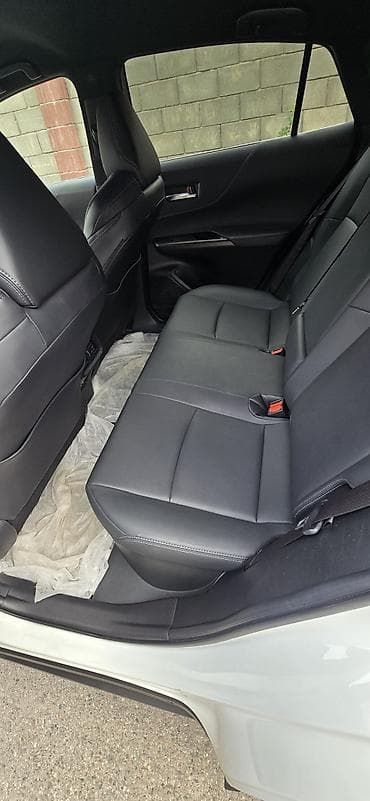 кроссовер купить: Toyota Venza: 2023 г., 2.5 л, Автомат, Гибрид, Кроссовер — 6