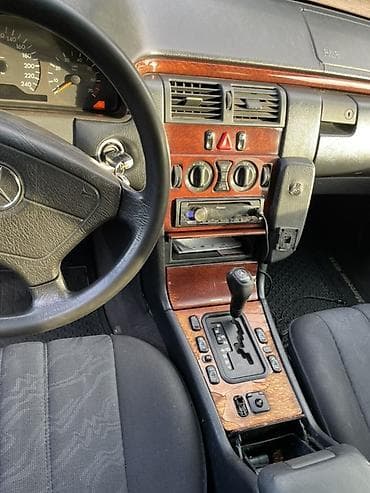 mers e124: Mercedes-Benz E-Class: 1999 г., 3.2 л, Автомат, Бензин, Седан — 8
