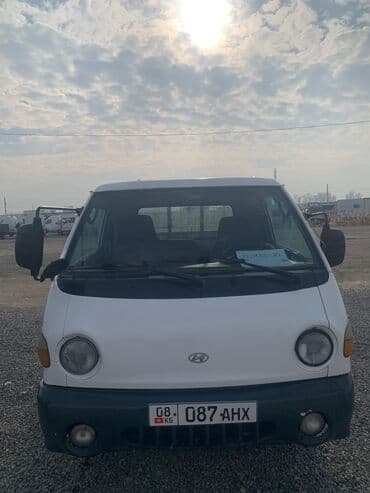 купить грузовой автомобиль с манипулятором бу: Легкий грузовик, Hyundai, Стандарт, Б/у — 13