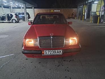 рихтовка спринтер: Красный седан Mercedes-Benz E‑класса (W124) - Кузов: 4‑дверный седан — 9