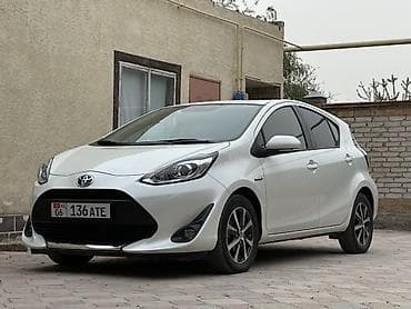 corolla spacio: Toyota Prius C: 2019 г., 1.5 л, Вариатор, Гибрид, Хэтчбэк — 1