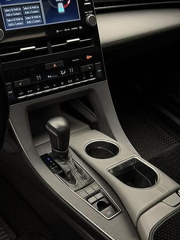 клим: Toyota Avalon: 2019 г., Гибрид, Седан — 9