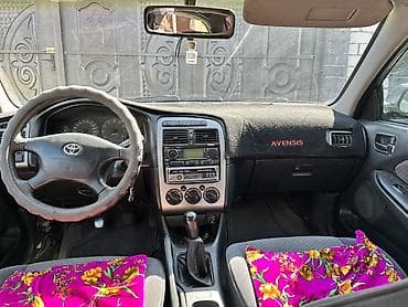 audu a6: Toyota Avensis: 2001 г., 1.8 л, Ручные, Бензин, Седан — 4