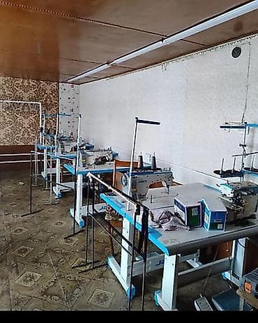 сдаем швейный цех: Учкун Сдаетс швейный цех Площадь: 70м2 Второй этаж Автостоянка С — 1